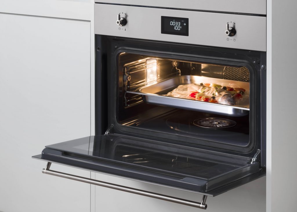 Essential Kitchen oven