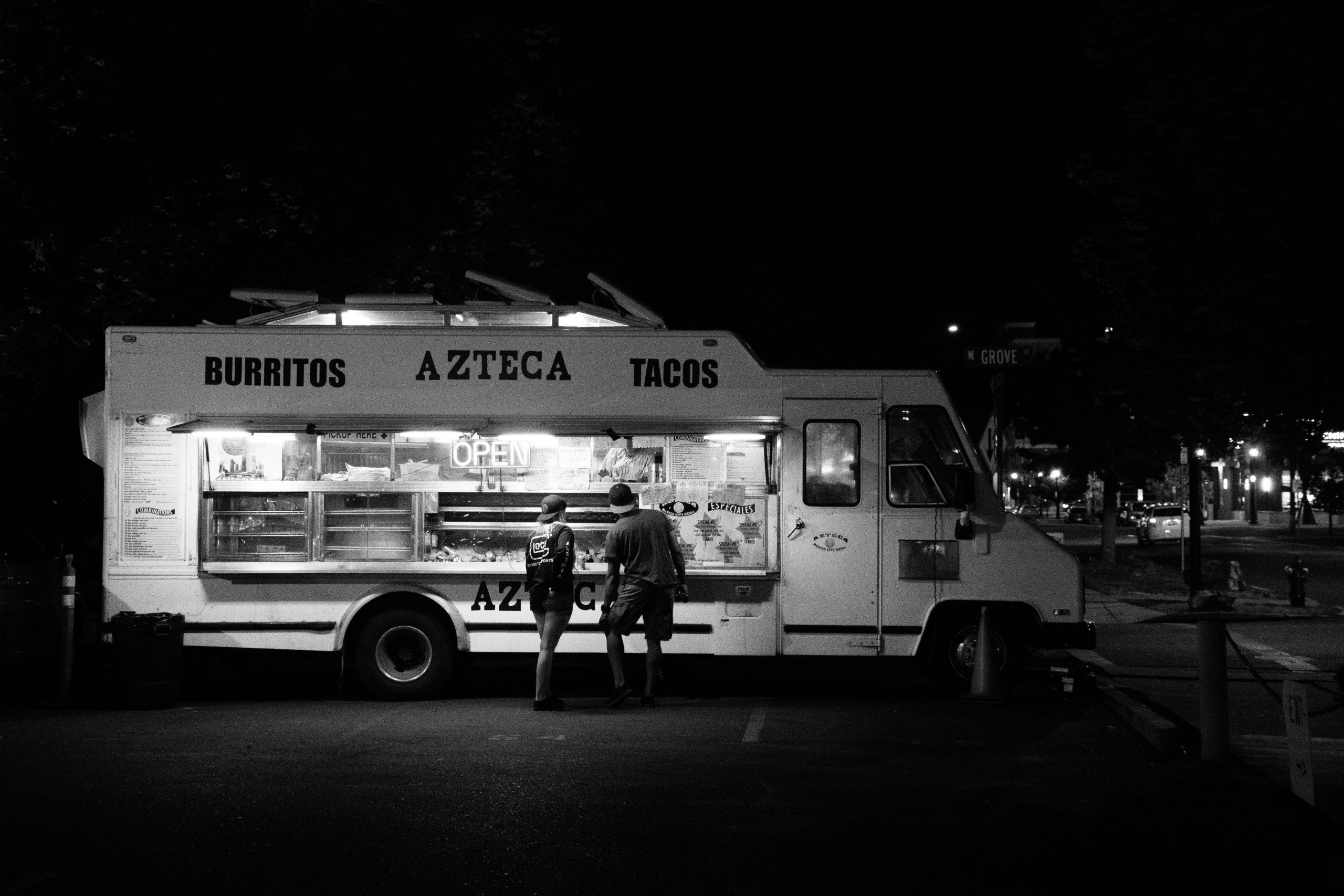 A Guide To Launching A Successful Food Truck Business
