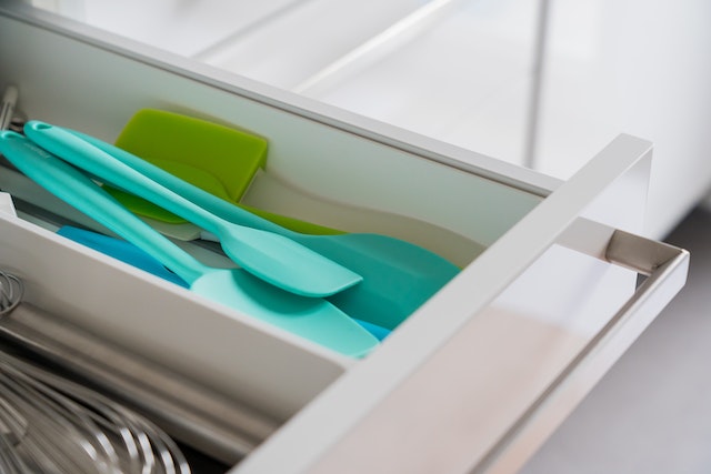 How-toorganize your commercial kitchen drawers
