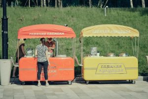 food truck or food cart